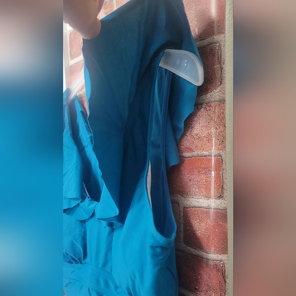 Women's plus size 20W one pcs. Ruffle collar turquoise swimsuit. New - Picture 4 of 7